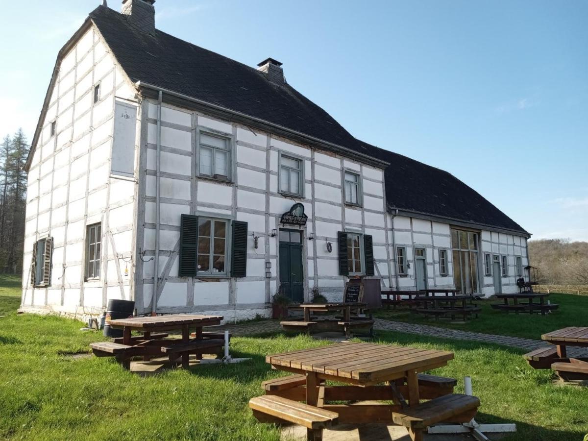 Le Vieux Noyer Panzió Nassogne Kültér fotó