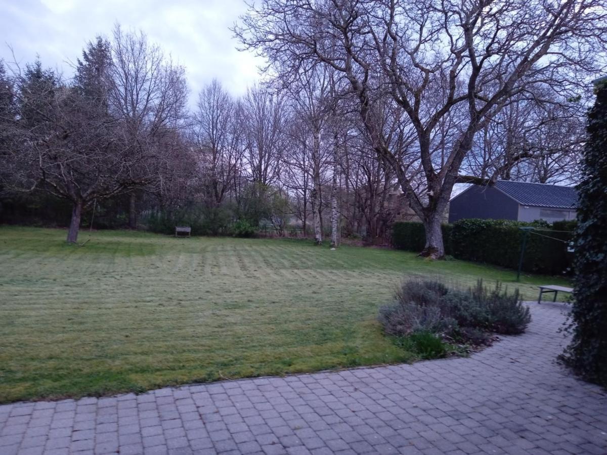 Le Vieux Noyer Panzió Nassogne Kültér fotó